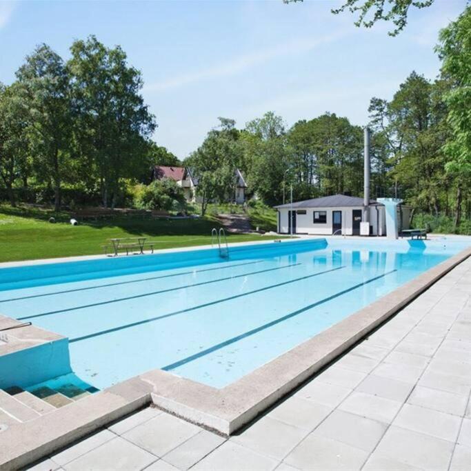 Charmig Liten Laegenhet Pa Oesterlen Sankt Olof Buitenkant foto